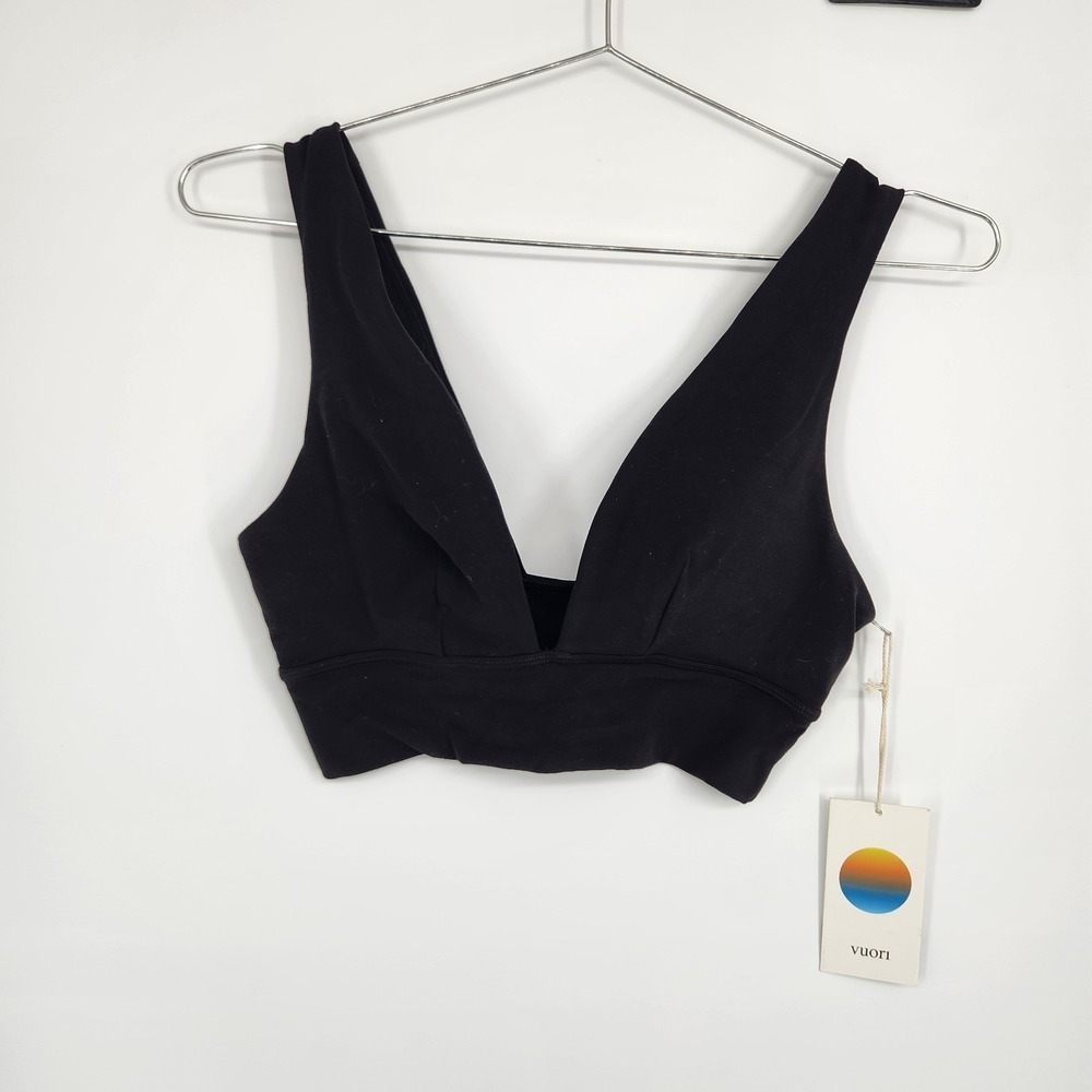 NWT Vuori Small Black All The Feels Triangle Bra